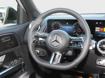 Mercedes-Benz GLB 200 AMG Night Panorama Easy-Pack 360° AHK