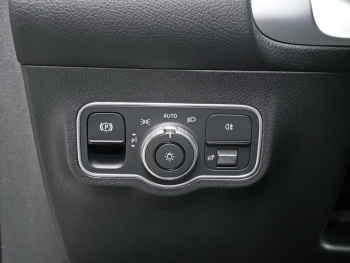 Mercedes-Benz GLB 200 AMG Night MBUXNavi-Prem. 360° AHK