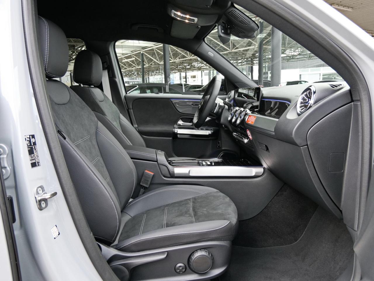 Mercedes-Benz GLB 200 AMG Night MBUXNavi-Prem. 360° AHK