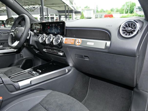 Mercedes-Benz GLB 200 AMG Night Panorama Distronic 360° AHK