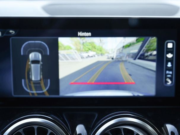 Mercedes-Benz GLB 200 Progressive 7-Sitzer Distronic Standhzg