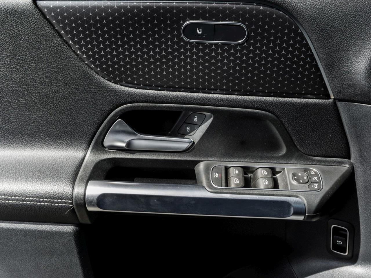 Mercedes-Benz GLB 200 Progressive 7-Sitzer Distronic Standhzg