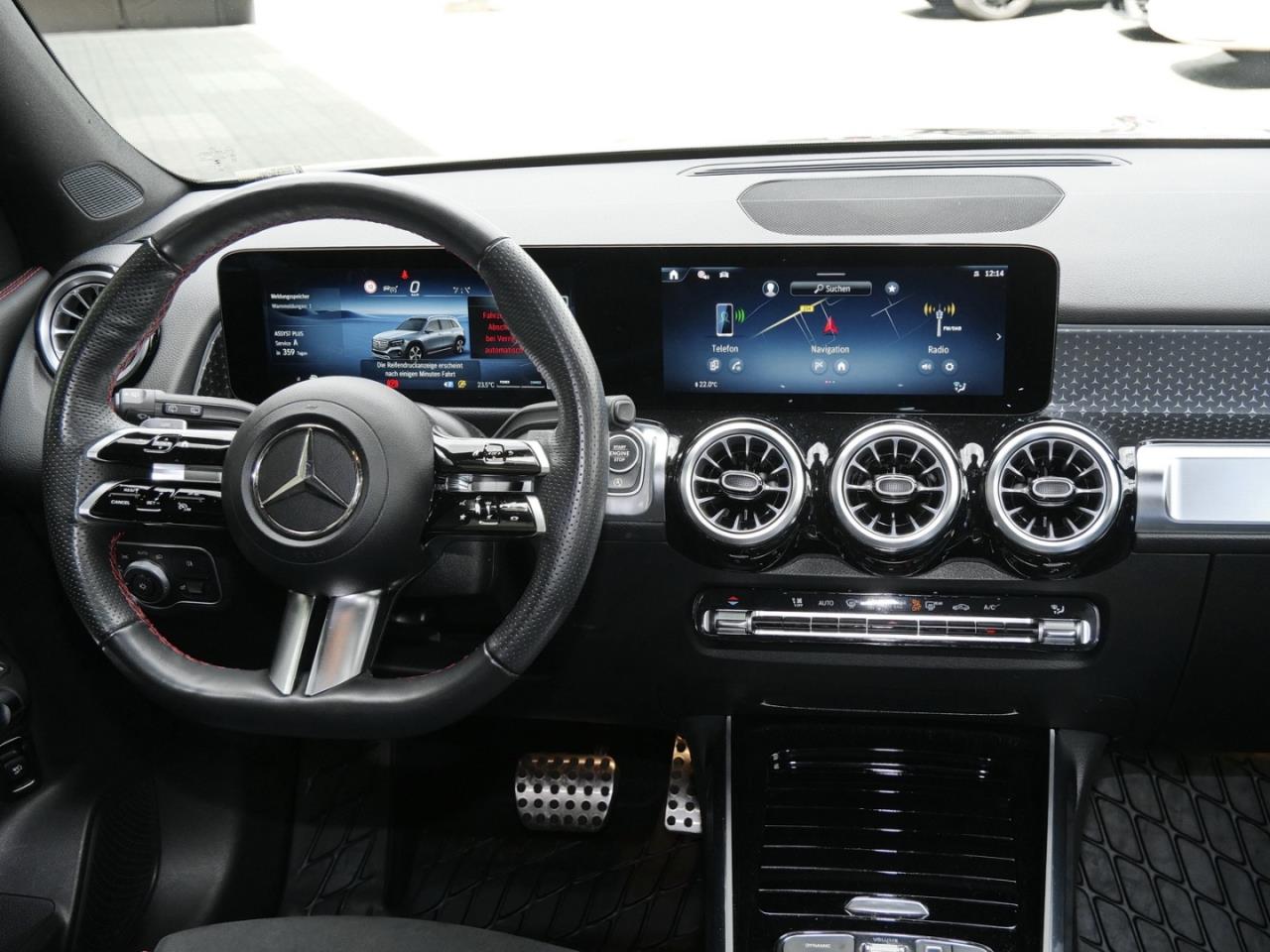 Mercedes-Benz GLB 200 AMG Distronic Easy-Pack 360? AHK