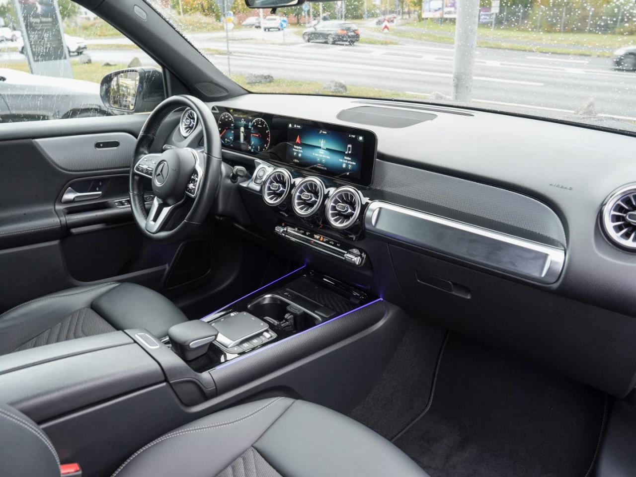 Mercedes-Benz GLB 200 MBUX-Navi Parktronic Sound Klima SpurA