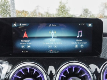Mercedes-Benz GLB 200 MBUX-Navi Parktronic Sound Klima SpurA
