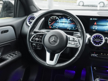 Mercedes-Benz GLB 200 MBUX-Navi Parktronic Sound Klima SpurA