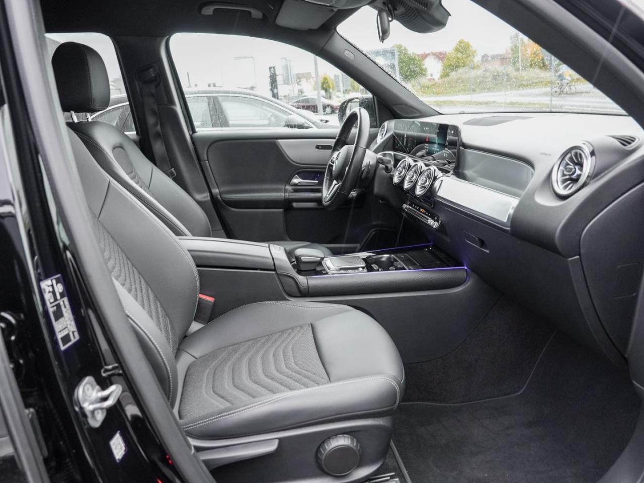 Mercedes-Benz GLB 200 MBUX-Navi Parktronic Sound Klima SpurA