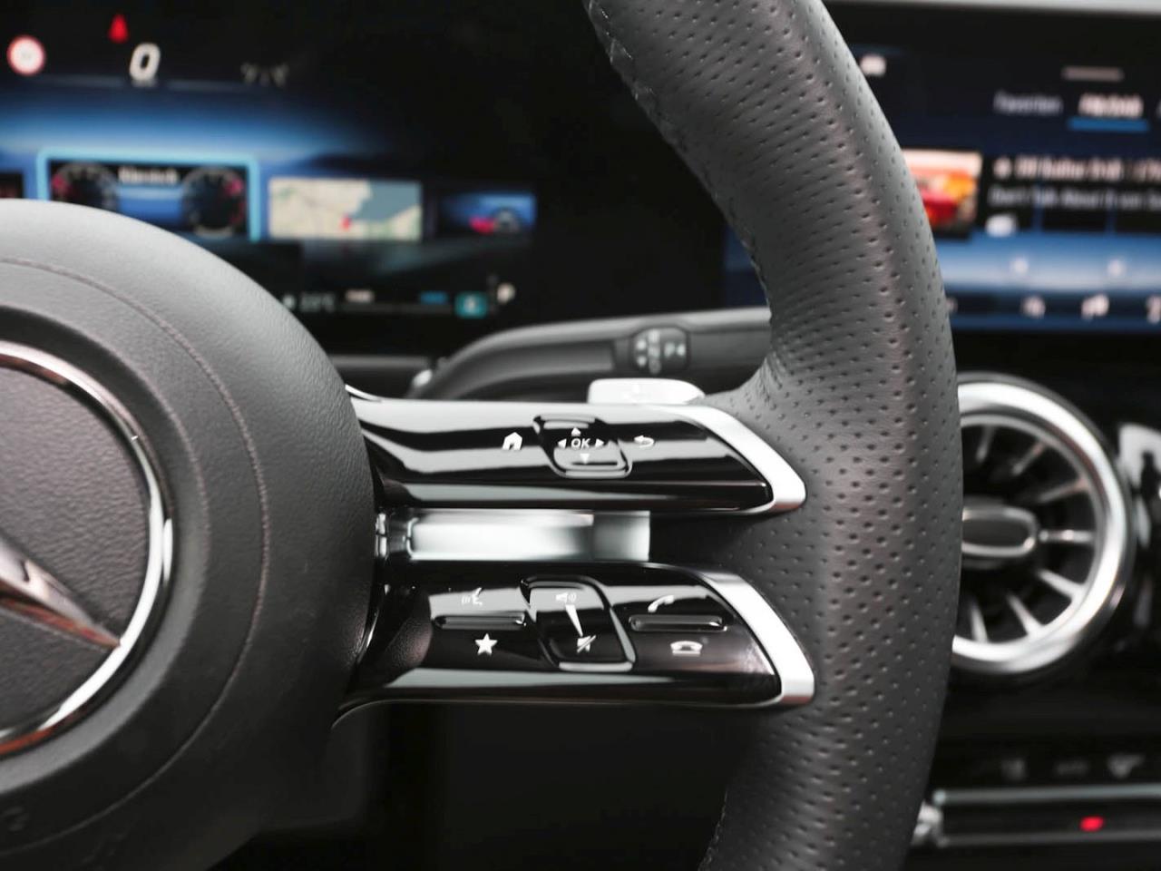 Mercedes-Benz GLB 200 AMG Night Panorama 360° AHK 7-Sitzer