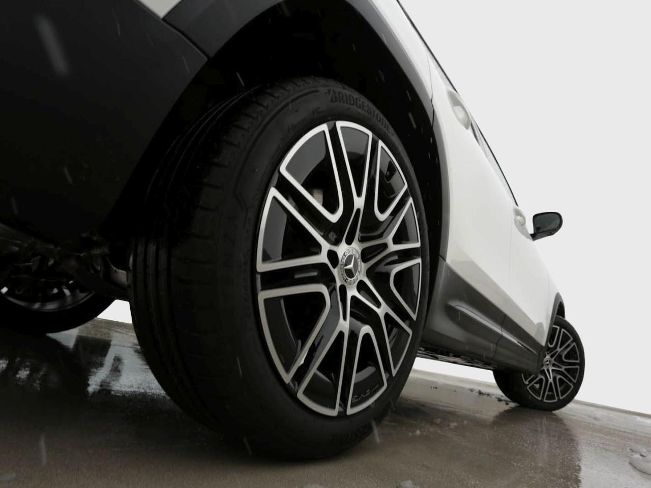 Mercedes-Benz GLB 200 AMG Night Panorama 360° AHK 7-Sitzer