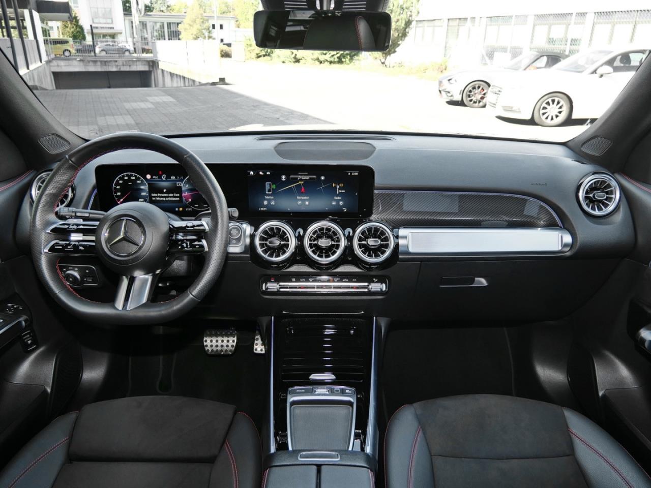 Mercedes-Benz GLB 200 AMG Night Distronic AHK Kamera Totwinkel
