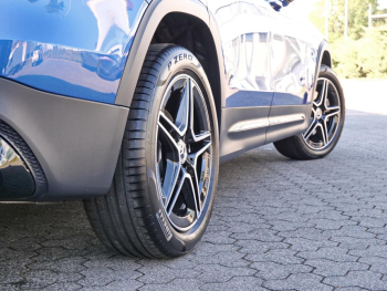Mercedes-Benz GLB 200 AMG Night Distronic AHK Kamera Totwinkel