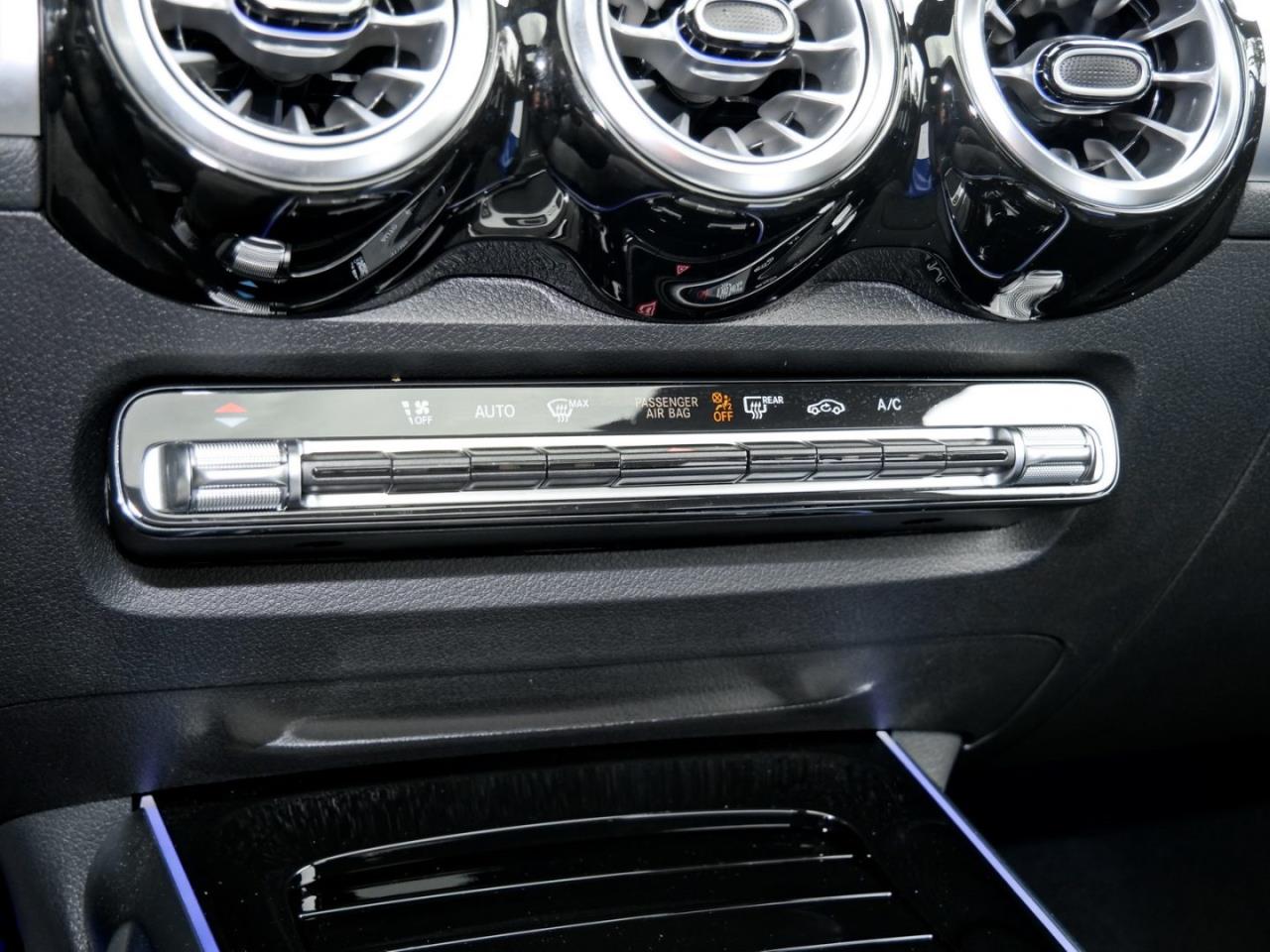 Mercedes-Benz GLB 220 d 4M AMG Night Panorama Distronic 360°