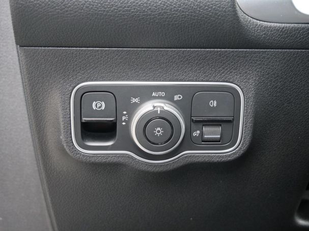 Mercedes-Benz GLB 220 d 4M AMG Night Panorama Distronic 360?