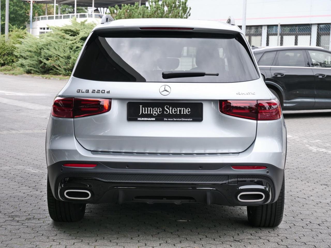 Mercedes-Benz GLB 220 d 4M AMG Night Panorama Distronic 360?