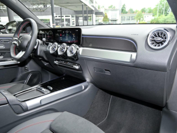 Mercedes-Benz GLB 220 d 4M AMG Night Panorama Distronic 360?