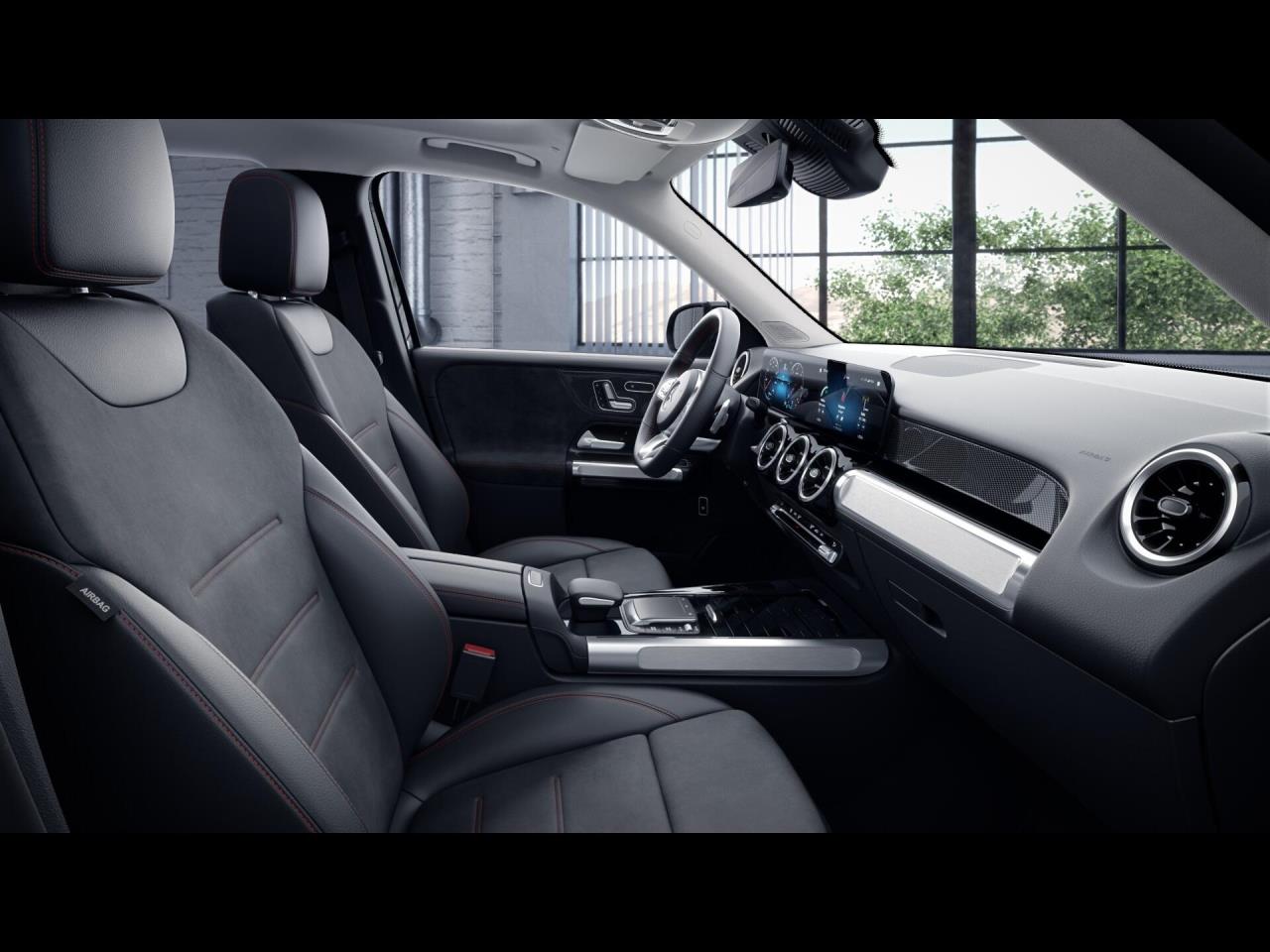Mercedes-Benz GLB 220 d 4M AMG Panorama Distronic Kamera AHK