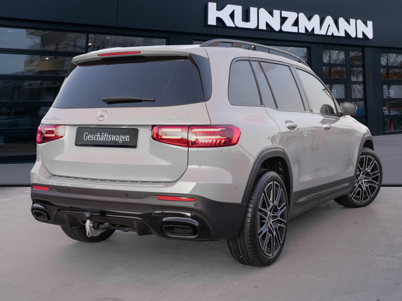 Mercedes-Benz GLB 220 d 4MATIC AMG Night Panorama 360° AHK