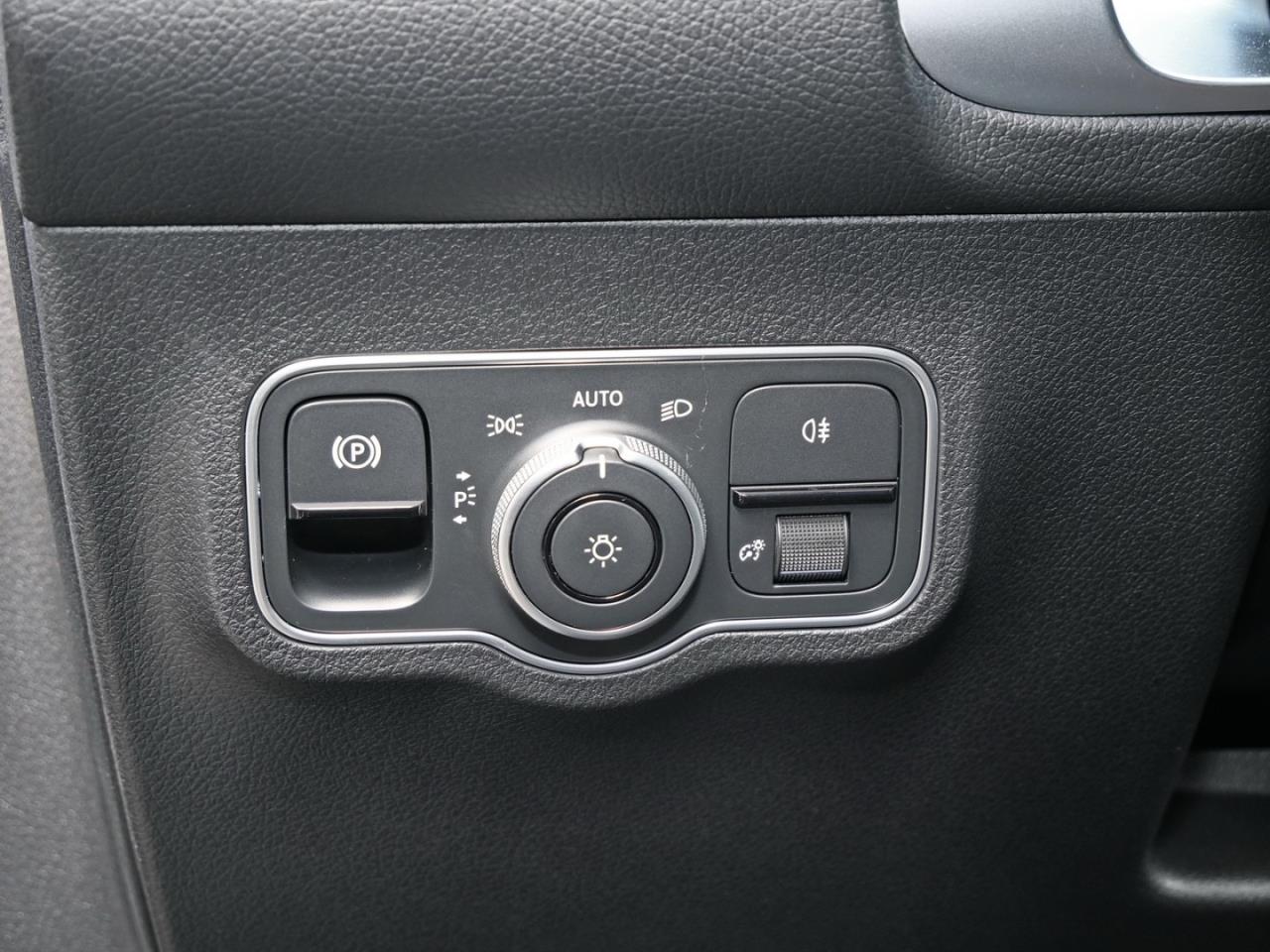 Mercedes-Benz GLB 220 d 4MATIC AMG MBUXNavi-Prem. 360° AHK