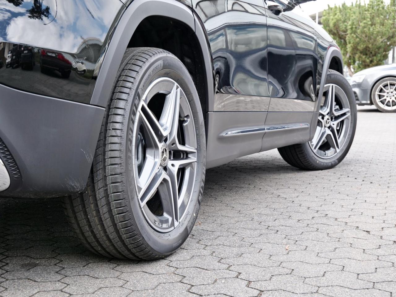 Mercedes-Benz GLB 220 d 4MATIC AMG MBUXNavi-Prem. 360° AHK