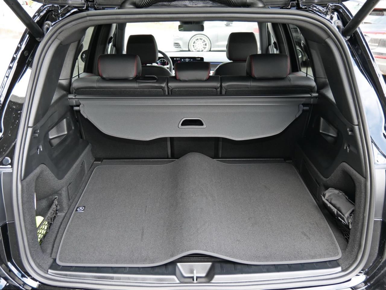 Mercedes-Benz GLB 220 d 4MATIC AMG MBUXNavi-Prem. 360° AHK