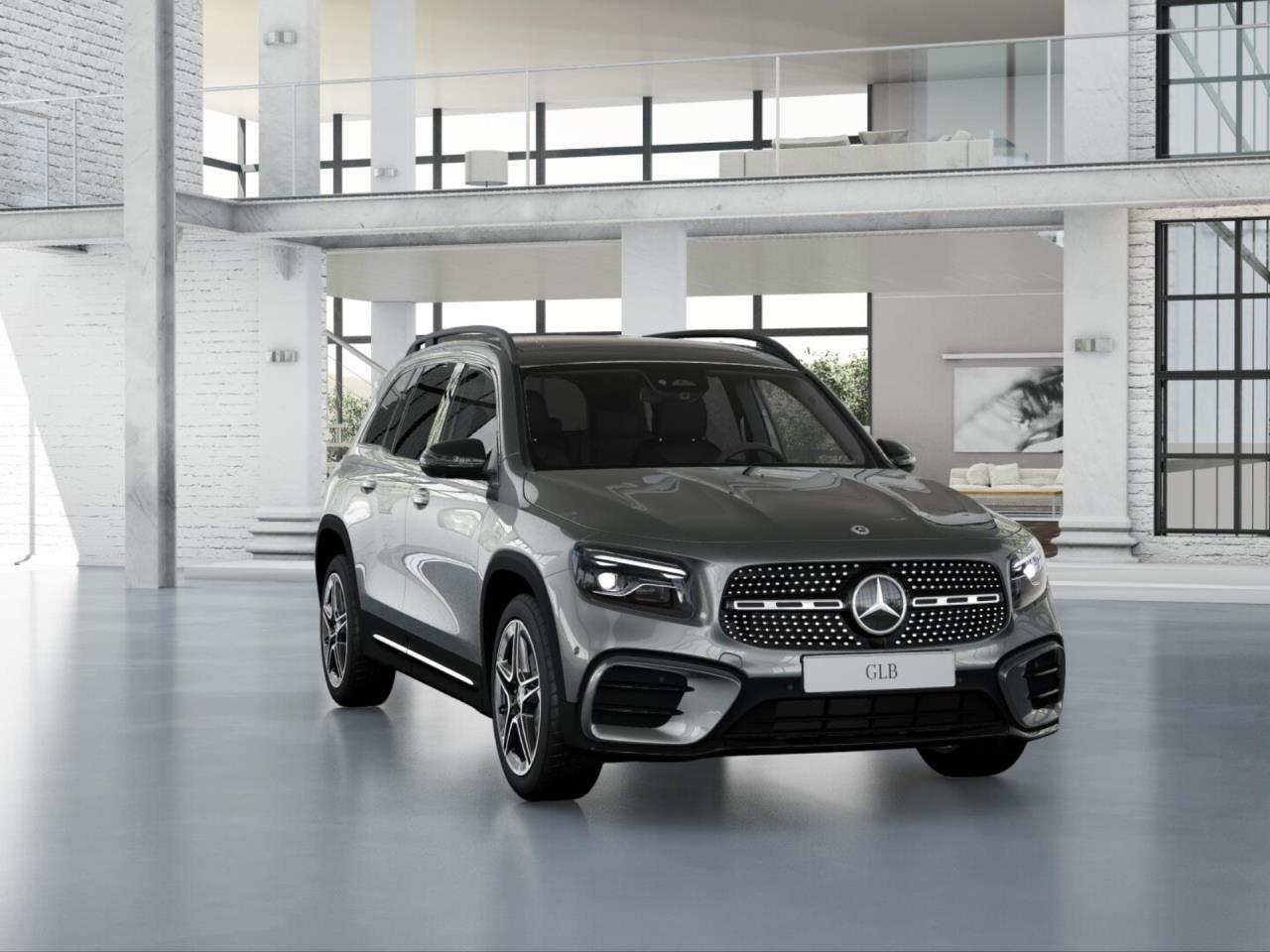 Mercedes-Benz GLB 250 4M AMG Night Panorama AHK Distronic 360?