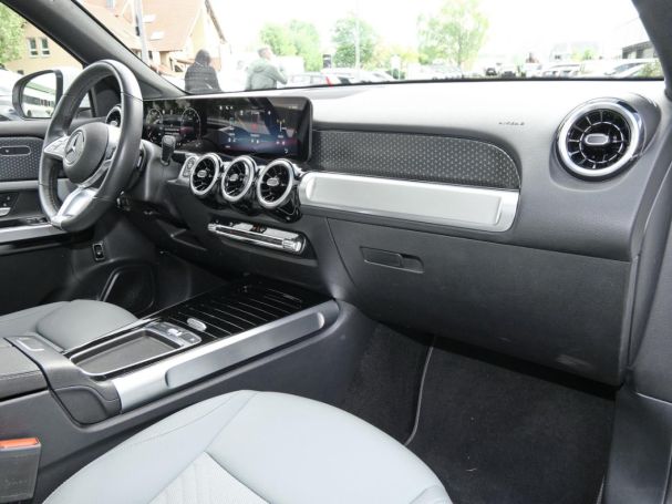 Mercedes-Benz GLB 250 4M Progressive Panorama Kamera Easy-Pack