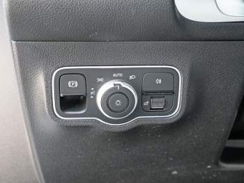 Mercedes-Benz GLB 250 4M Progressive Panorama Kamera Easy-Pack