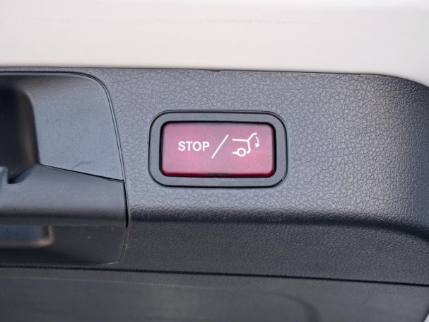 Mercedes-Benz GLB 250 4M Progressive Panorama Kamera Easy-Pack