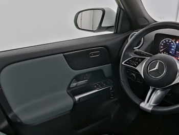 Mercedes-Benz GLB 250 4M Progressive Panorama Kamera Easy-Pack