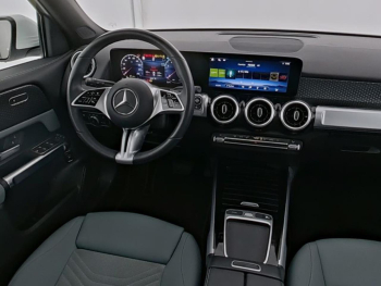 Mercedes-Benz GLB 250 4M Progressive Panorama Kamera Easy-Pack
