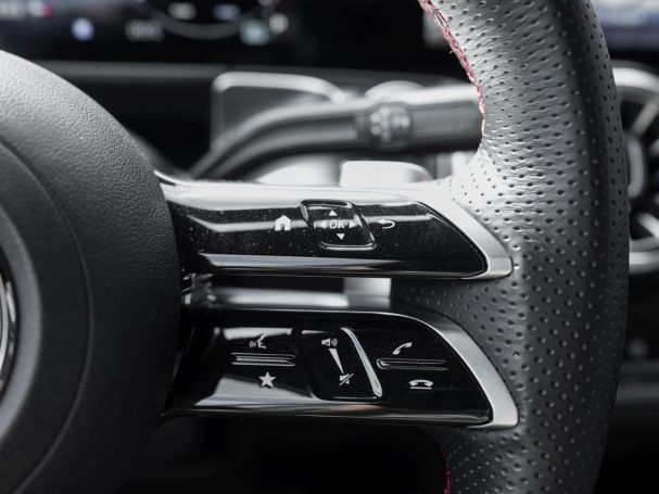 Mercedes-Benz GLB 250 4M AMG EasyPack Burmester Kamera Navi