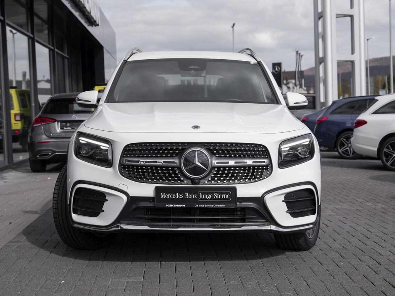 Mercedes-Benz GLB 250 4M AMG EasyPack Burmester Kamera Navi