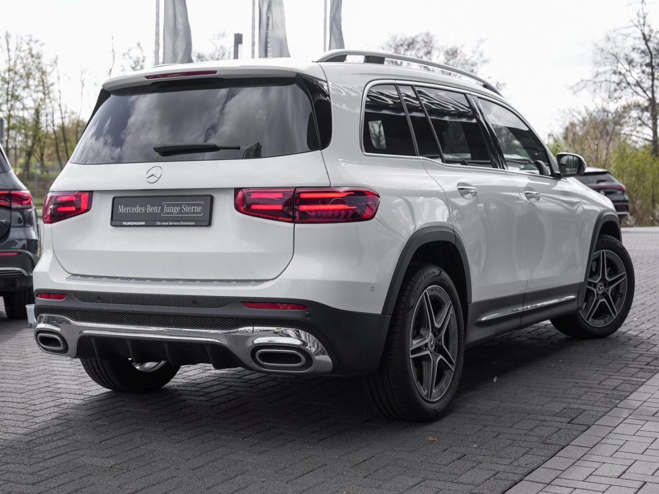 Mercedes-Benz GLB 250 4M AMG EasyPack Burmester Kamera Navi