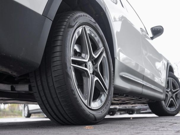 Mercedes-Benz GLB 250 4M AMG EasyPack Burmester Kamera Navi