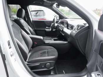 Mercedes-Benz GLB 250 4M AMG EasyPack Burmester Kamera Navi