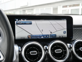 Mercedes-Benz GLB 250 4M Progressive Panorama Kamera Easy-Pack