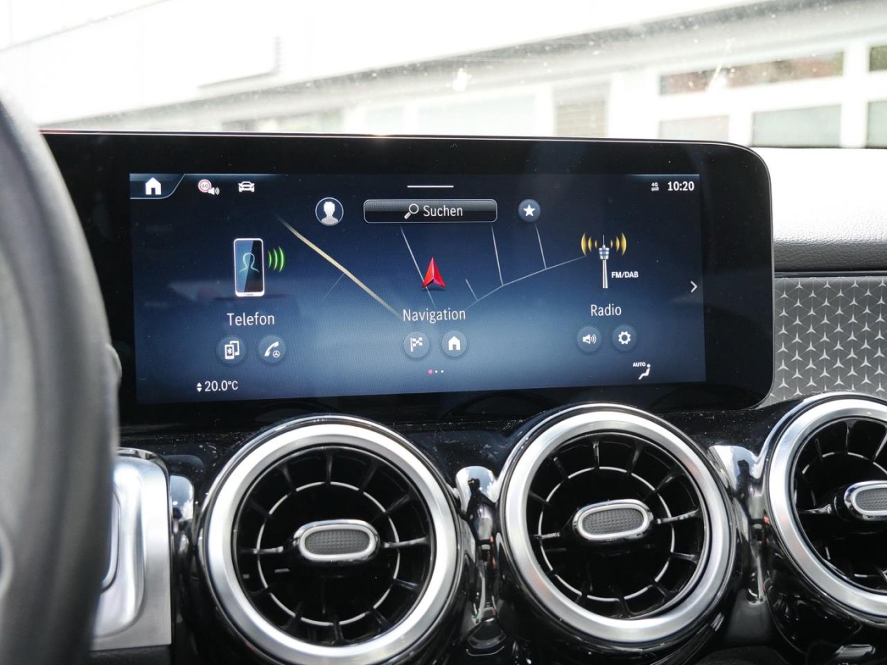 Mercedes-Benz GLB 250 4M Progressive Panorama Kamera Easy-Pack