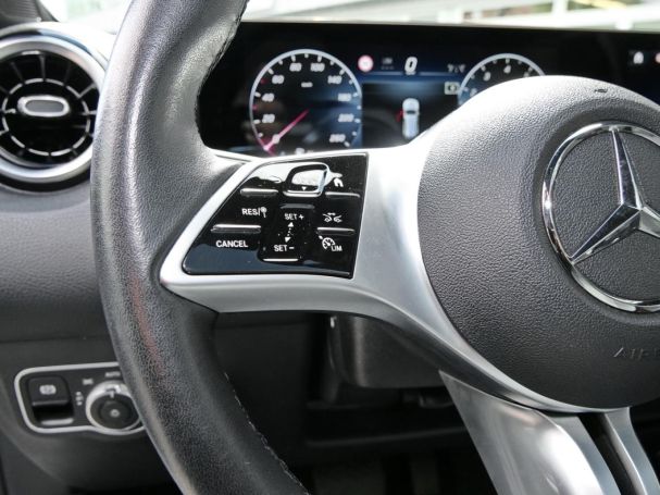 Mercedes-Benz GLB 250 4M Progressive Panorama Kamera Easy-Pack