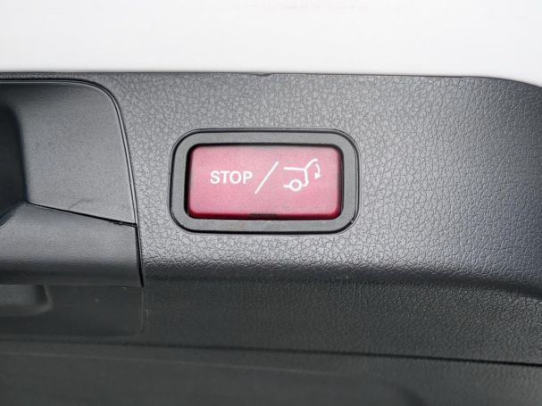 Mercedes-Benz GLB 250 4M Progressive Panorama Kamera Easy-Pack