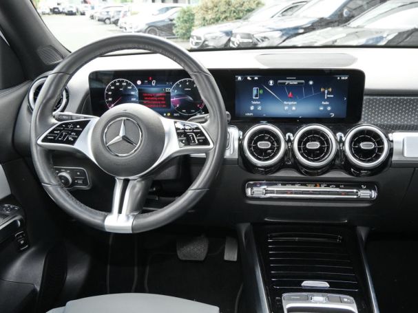 Mercedes-Benz GLB 250 4M Progressive Panorama Kamera Easy-Pack