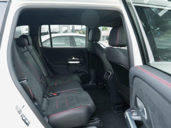 Mercedes-Benz GLB 250 4M AMG 360° AHK EasyP ParkA Ambiente
