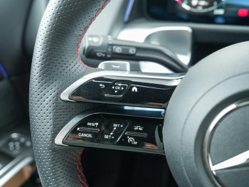 Mercedes-Benz GLB 250 4M AMG 360? AHK EasyP ParkA Ambiente