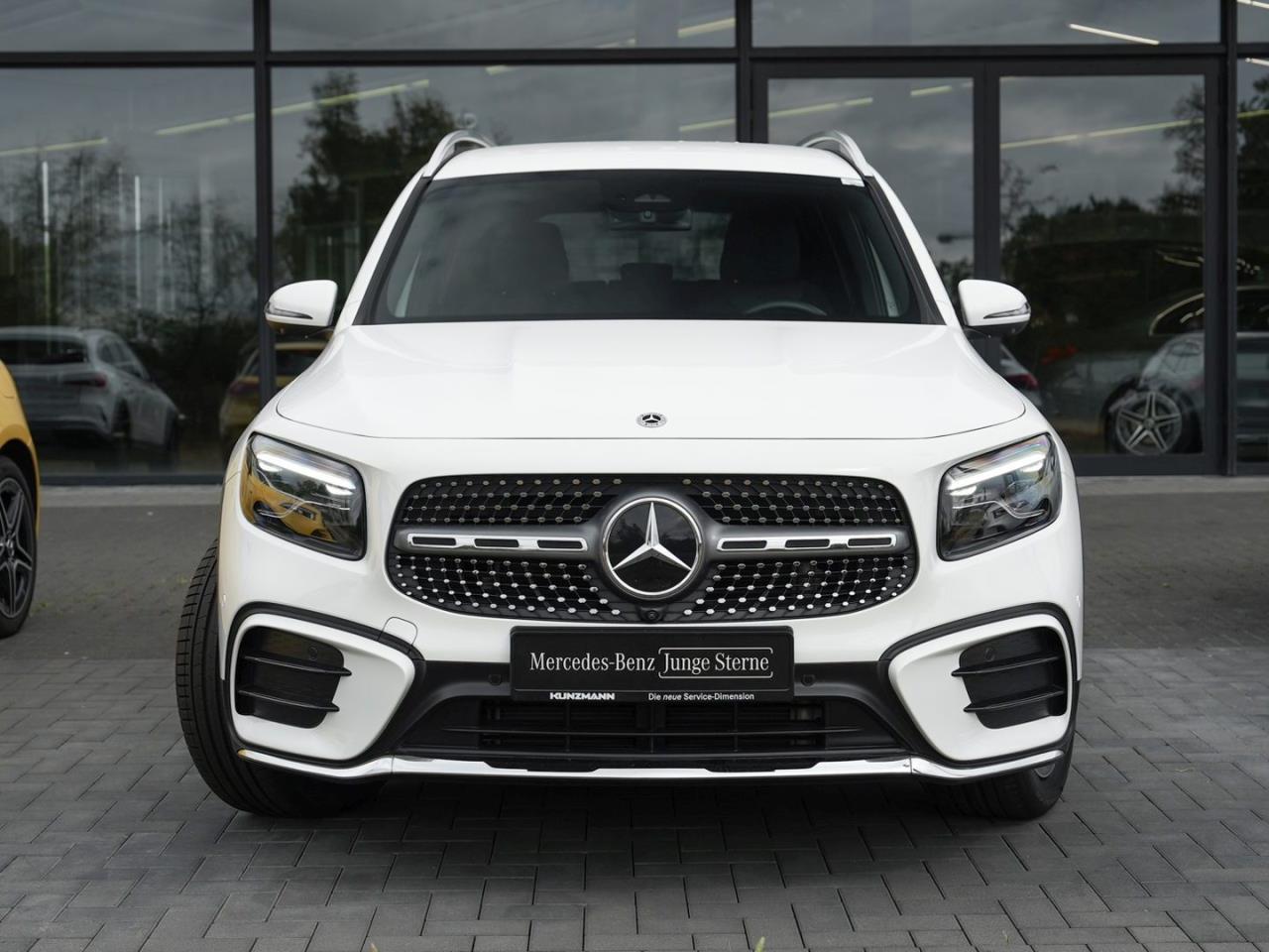 Mercedes-Benz GLB 250 4M AMG 360? AHK EasyP ParkA Ambiente