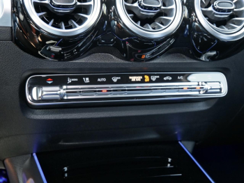 Mercedes-Benz GLB 250 4M AMG Night Distronic Memory 360° AHK