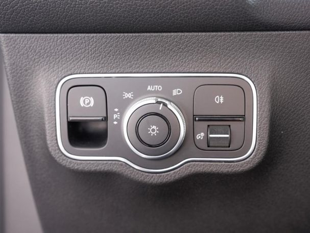 Mercedes-Benz GLB 250 4M AMG MBUXNavi+ HeadUp 360° AHK Easy-P