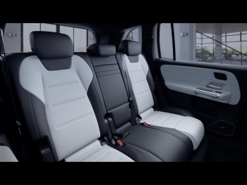Mercedes-Benz GLB 250 4M AMG MBUXNavi+ HeadUp 360° AHK Easy-P