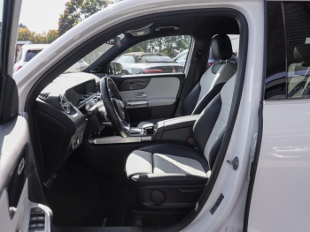 Mercedes-Benz GLB 250 4M AMG MBUXNavi+ HeadUp 360° AHK Easy-P