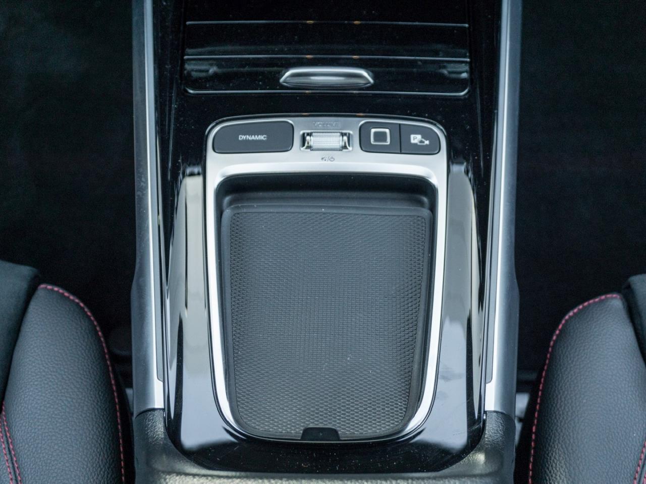 Mercedes-Benz GLB 35 AMG 4M Night Panorama Standhzg HUD 360°