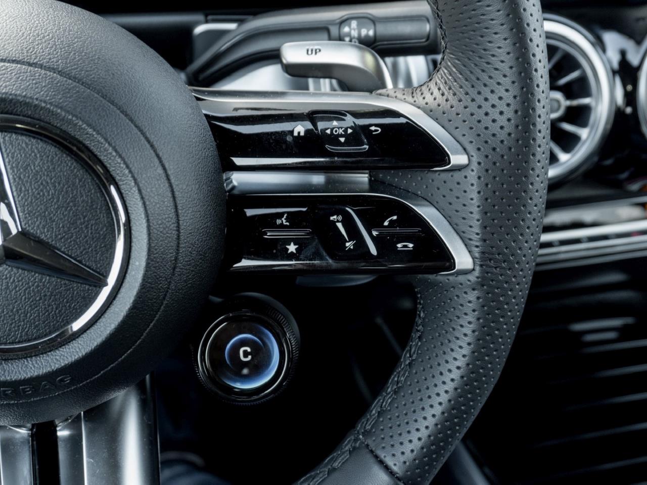 Mercedes-Benz GLB 35 AMG 4M Night Panorama Standhzg HUD 360°