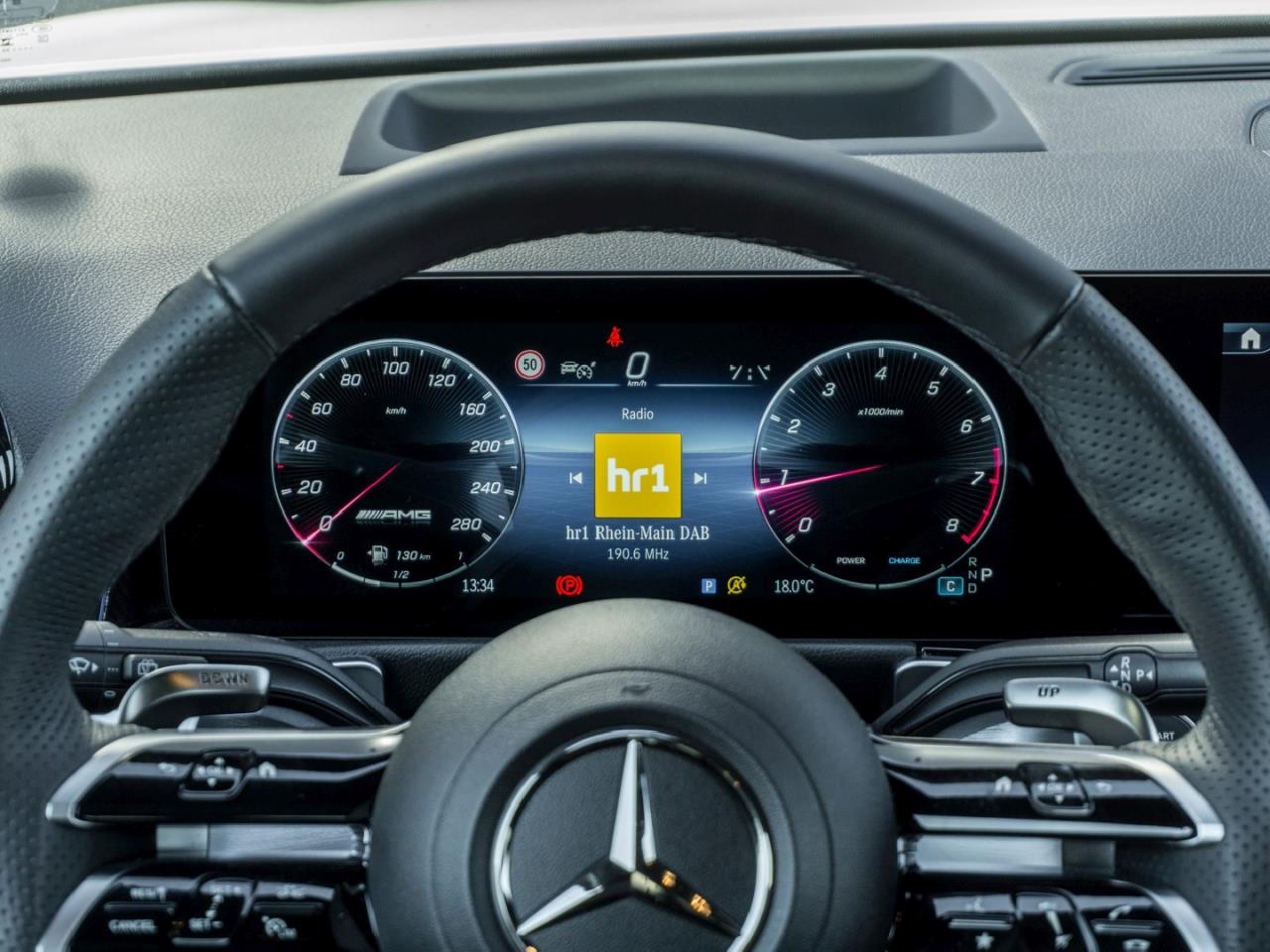 Mercedes-Benz GLB 35 AMG 4M Night Panorama Standhzg HUD 360°